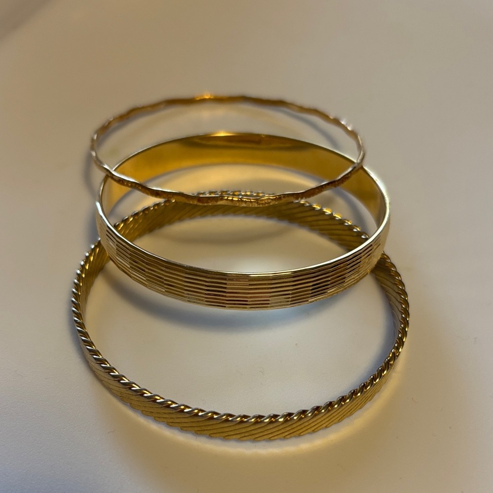 Elegant Gold Bangle Set